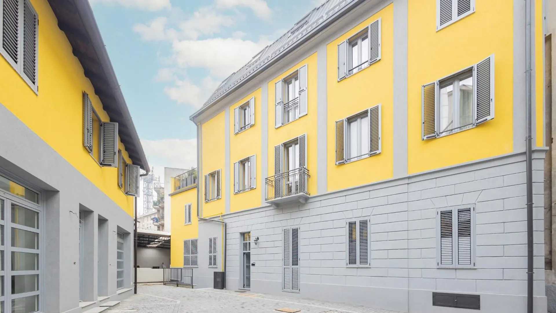 Apartament Living Buonarroti Mediolan