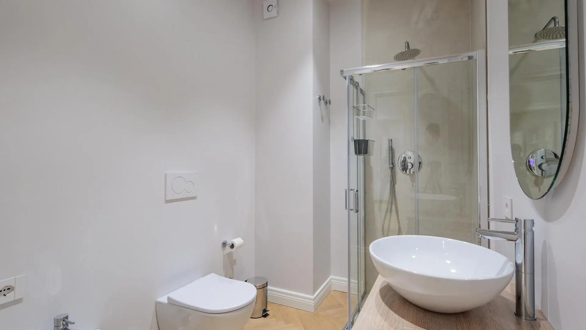 Apartament Living Buonarroti Mediolan