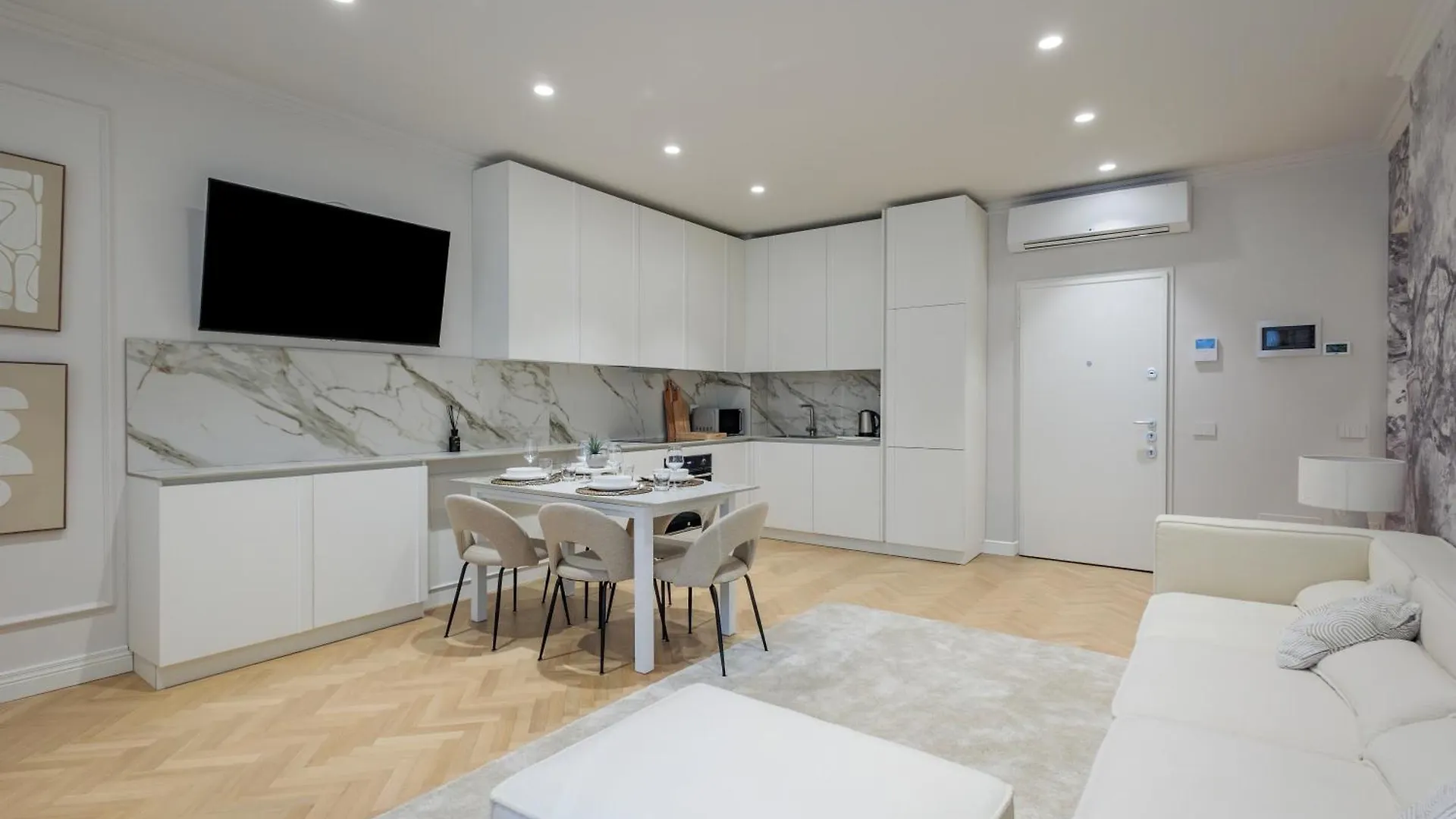 Apartament Living Buonarroti Mediolan